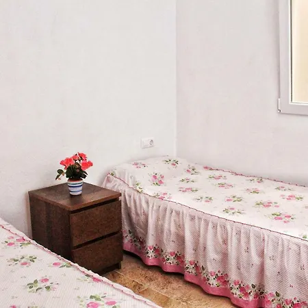 A Stone's Throw From Santa Barbara Аликанте