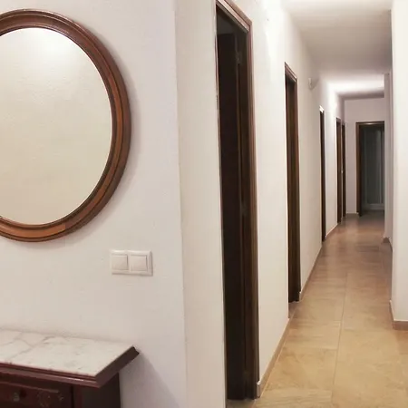 A Stone's Throw From Santa Barbara شقة لقنت